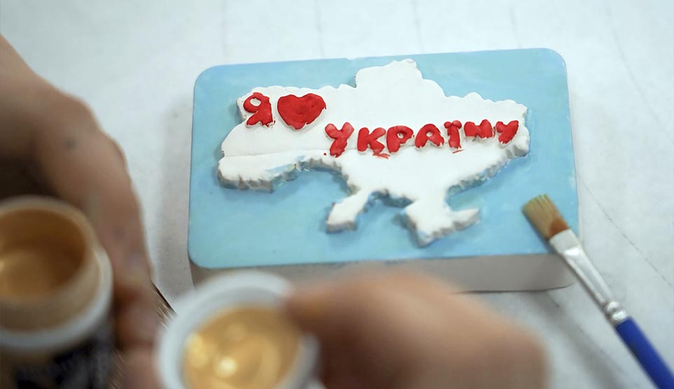 Ліцеїсти Київського ліцею МВС створили символічну арткомпозицію до Дня захисників і захисниць України