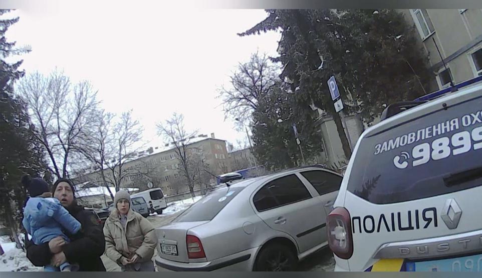 Не штраф, а допомога: поліцейські охорони врятували дорогоцінний час
