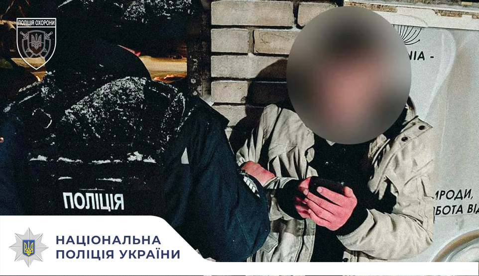 У Житомирі затримали чоловіка, який розтрощив вітрину магазину в центрі міста