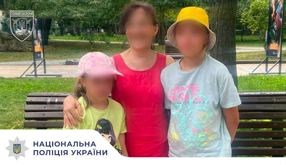 Поліцейські охорони розшукали зниклу дитину та повернули її бабусі